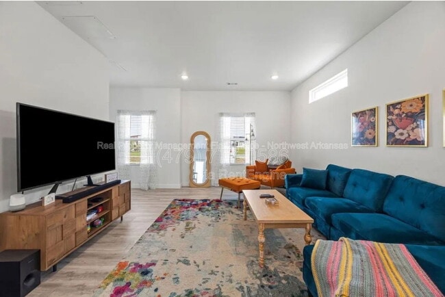 Foto del edificio - 1061 Kentucky Ave