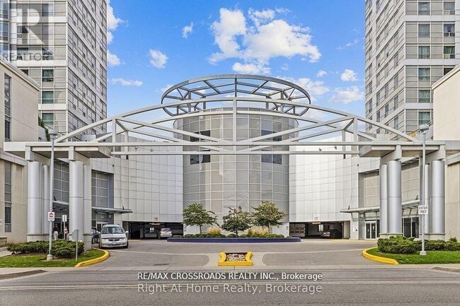 Building Photo - 38 Lee Centre Dr