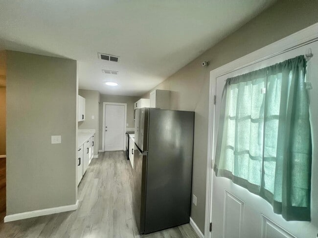 Building Photo - 46 Sedgwick Trail