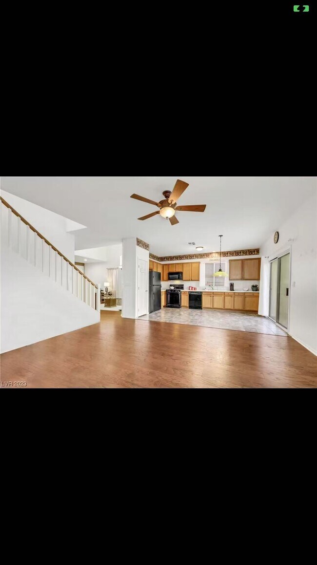Foto del edificio - 7060 Flowering Willow St