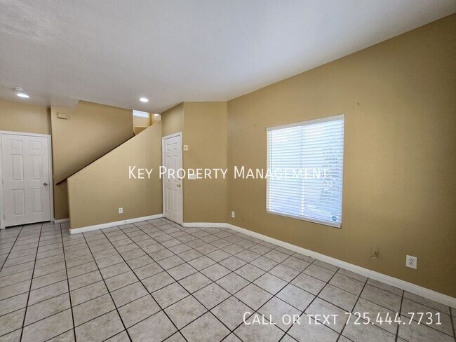 Building Photo - 8446 Opal Splendor Ave