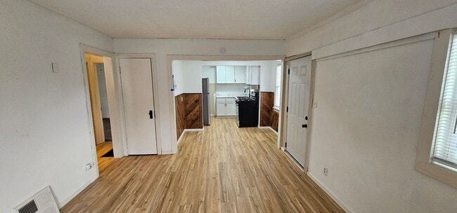 Building Photo - COMING SOON! 2 Bedroom House!! ***HALF OFF...