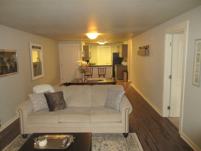 Building Photo - 748 Kirkland Cir