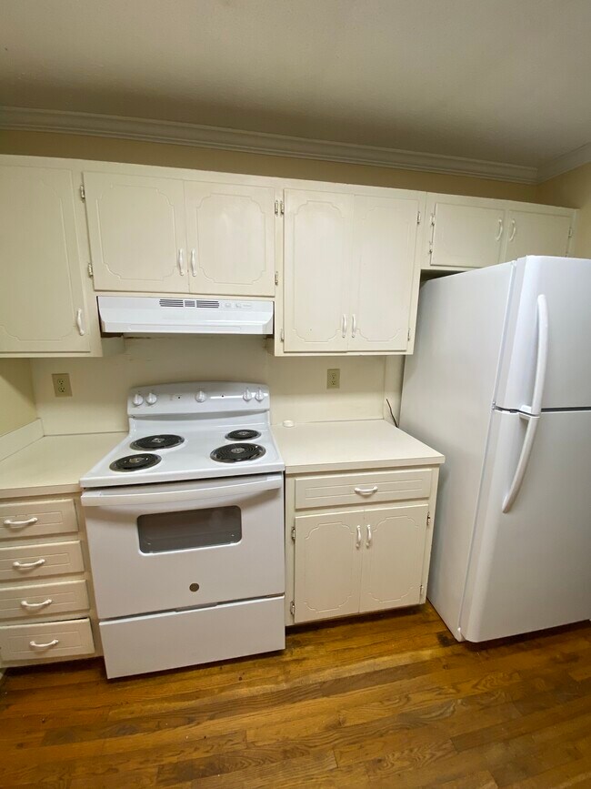 Foto del edificio - 4593 Little River Rd