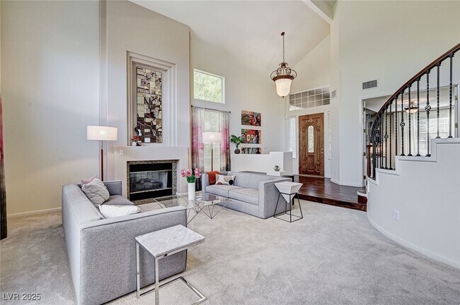 Foto del edificio - 8816 Cortile Dr