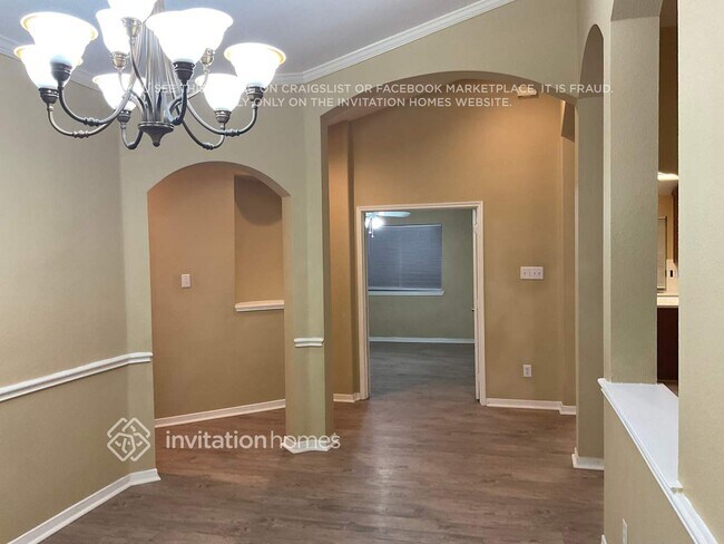 Foto del edificio - 613 Chestnut Dr