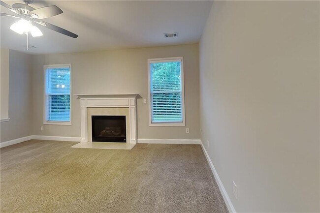 Foto del edificio - 208 Northbrooke Ct