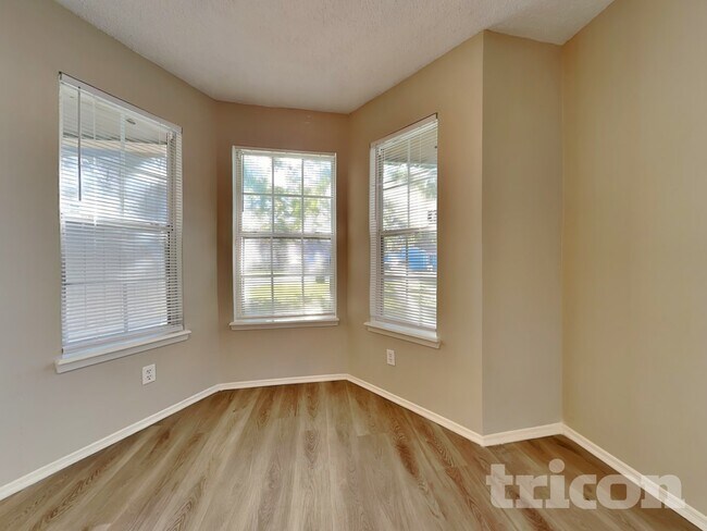 Foto del edificio - 606 Radnor Ln
