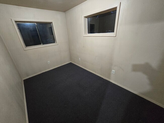 Foto del edificio - 12200 E Soapstone Rd