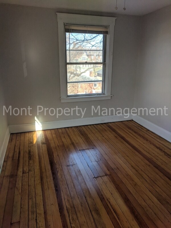 Building Photo - 212 Jackson Avenue - 2