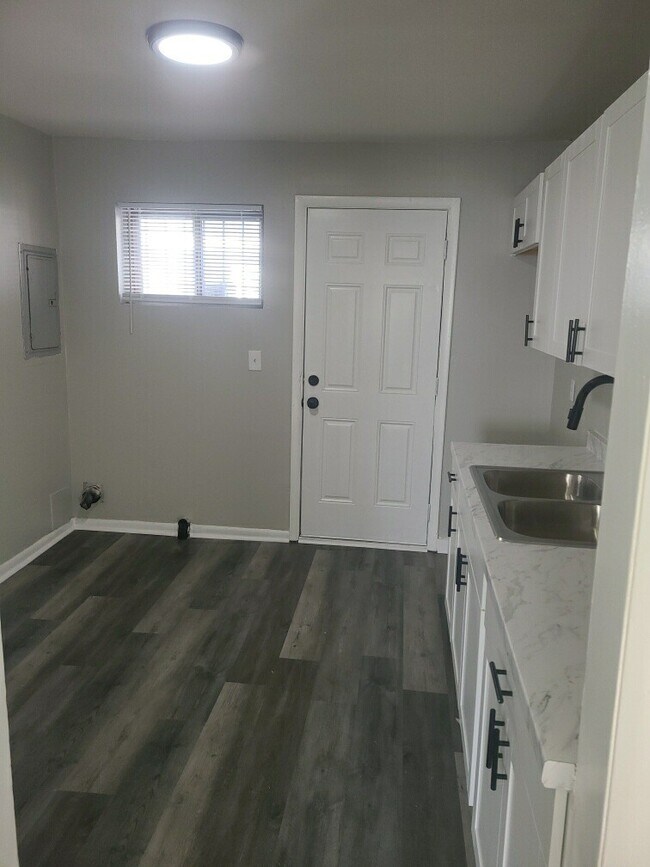 Photo - 712 28th Ave N House