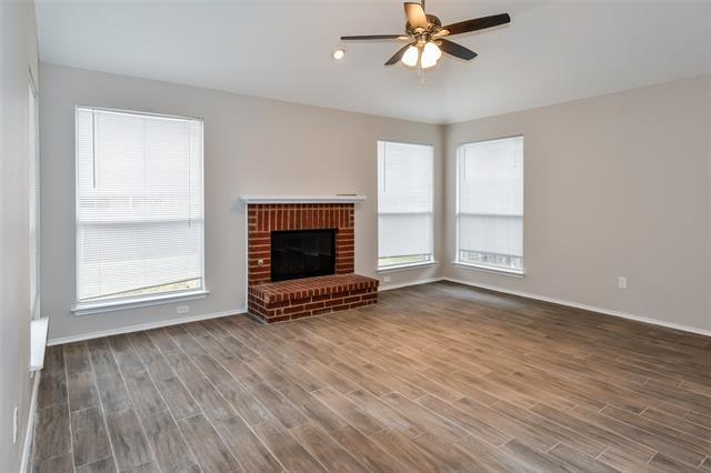 Foto del edificio - 2406 Garden Creek Dr