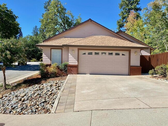 Building Photo - 108 Grey Owl Ct