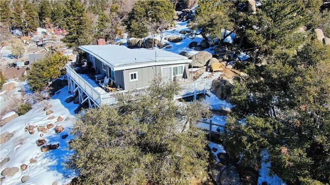 Foto del edificio - 2490 Fern Dr