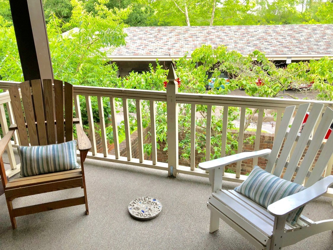 879 Manor Ln, Columbus, OH 43221 Condo for Rent in Columbus, OH