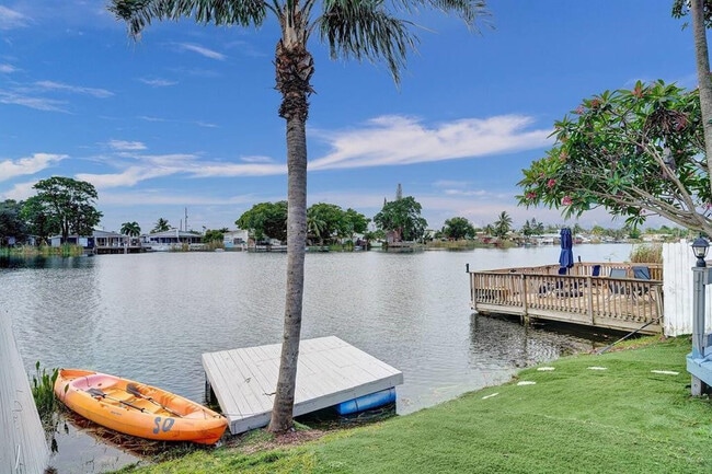 Foto del edificio - 5434 SW 25th Ave