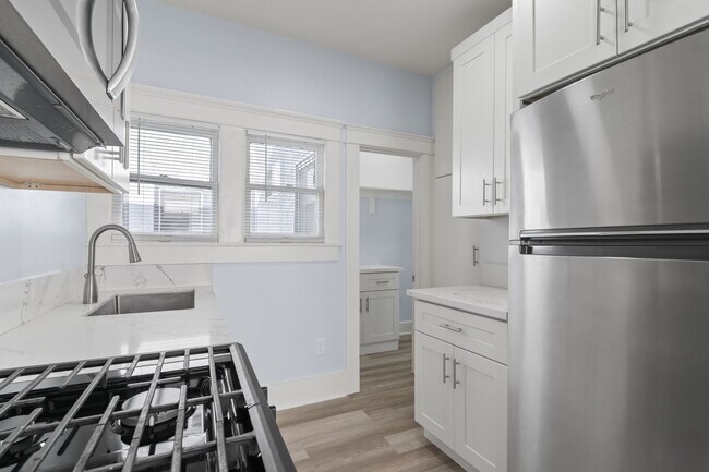 Foto del edificio - 1049 E 5th St