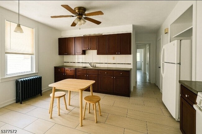 Foto del edificio - 462 Leslie St