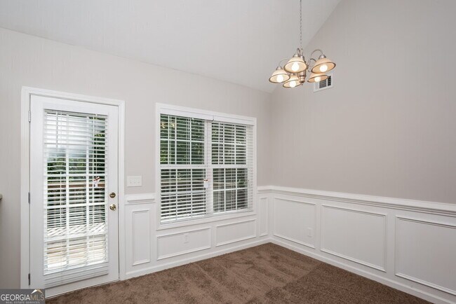 Building Photo - 409 Barberry Ln