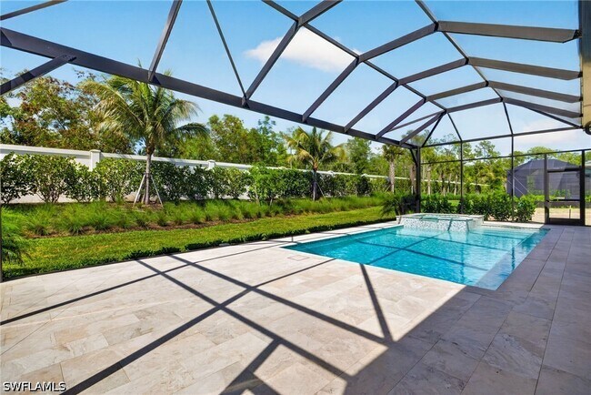 Foto del edificio - 9712 Moonflower Ln
