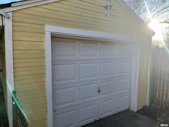 Foto del edificio - 2304 W Proctor St