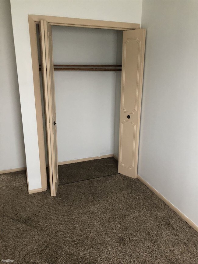 Foto del edificio - 2 br, 1 bath  - 804 Central St E