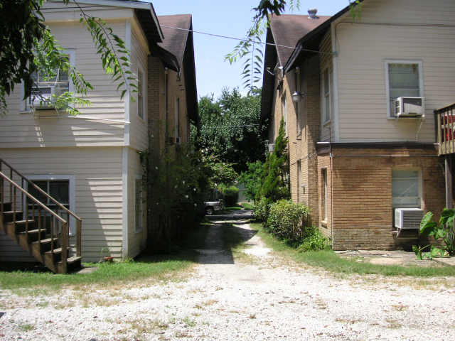 Building Photo - 3416 Morrison St