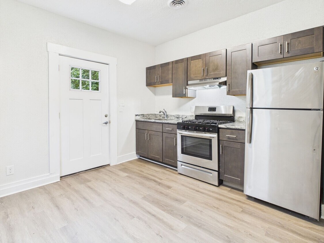 Foto principal - 3314 3rd Ave