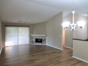 Building Photo - 34 Rio Grande Cir