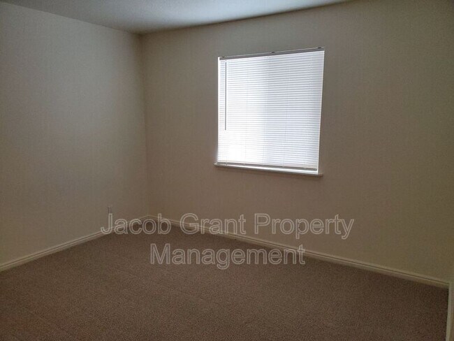 Foto del edificio - 4946 Cole St