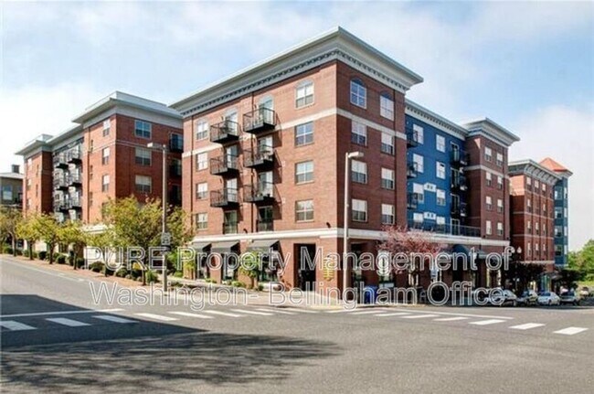 Building Photo - 960 Harris Ave