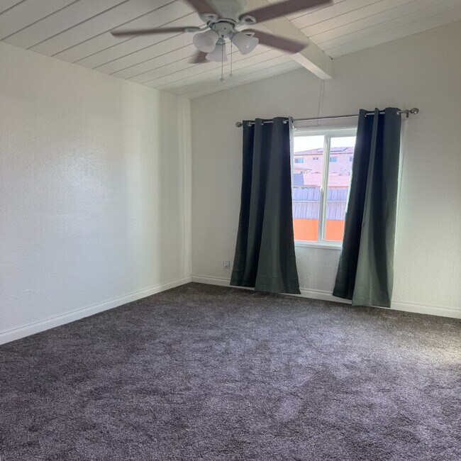 Foto del edificio - 590 Durham St