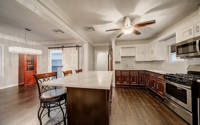 Foto del edificio - 3905 Billingsley St