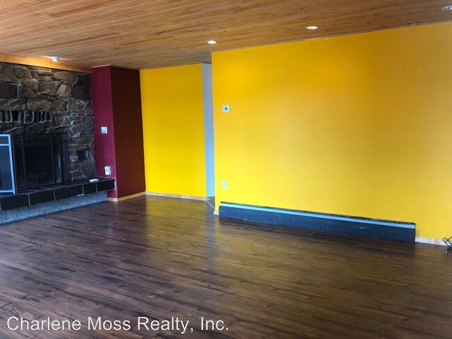 Building Photo - 1051 N Northshore Dr