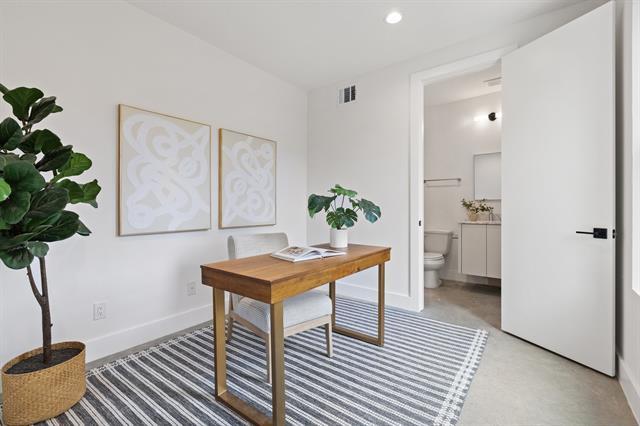 Foto del edificio - 4330 Dickason Ave