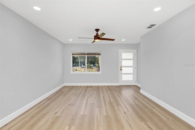 Foto del edificio - 1300 Catherine St
