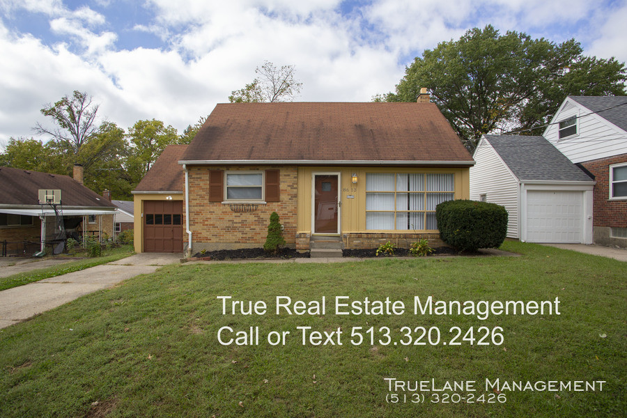 Foto principal - 8613 Elmtree Ave