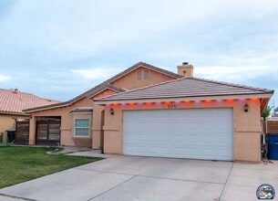 Building Photo - 205 San Felipe Dr