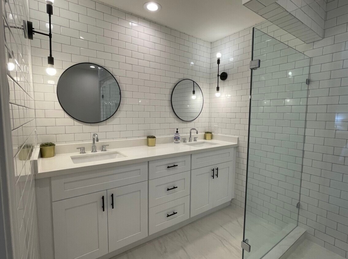 Foto principal - 5474 Imogene St