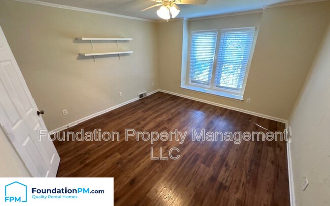 Foto del edificio - 1000 Pheasant Hollow Dr