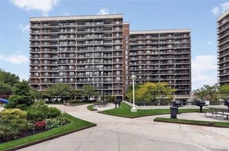 Building Photo - 150-38 Union Tpke