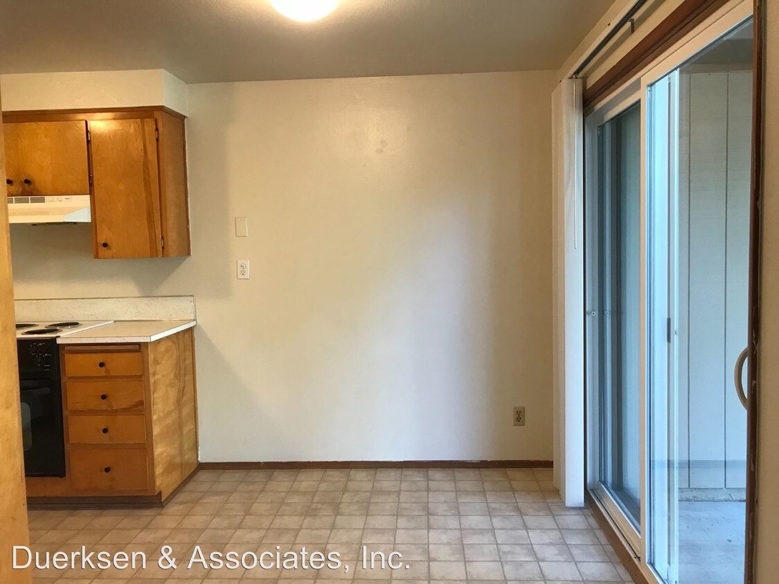 2101-2201 NW Grant Ave Unit 1-9, Corvallis, OR 97330 - Room for 