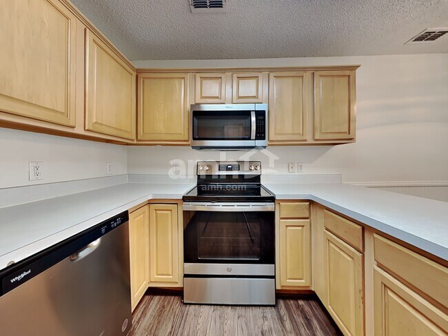 Foto del edificio - 4016 Colorado Springs Dr