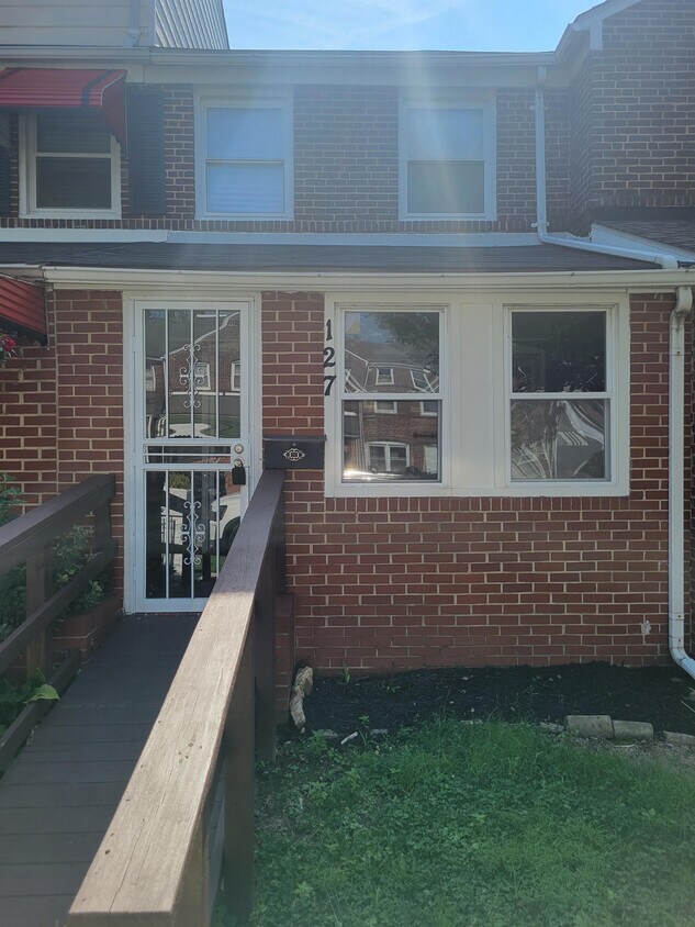 127 Carver Rd, Dundalk, MD 21222 Townhome Rentals in Dundalk MD