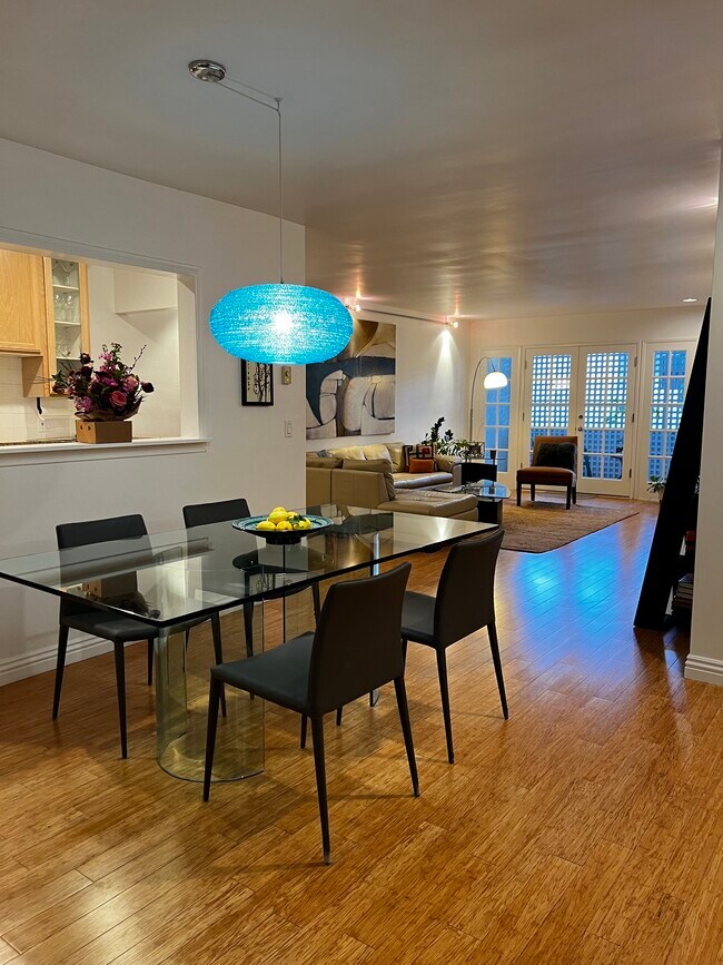What you see when yo walk in - 901 10th St