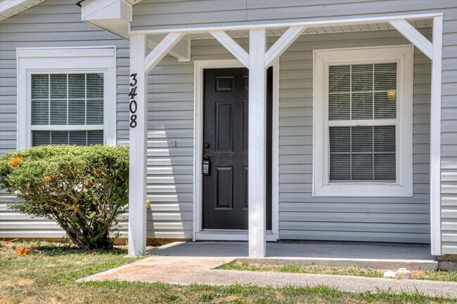 Foto del edificio - 3408 Princess Ct