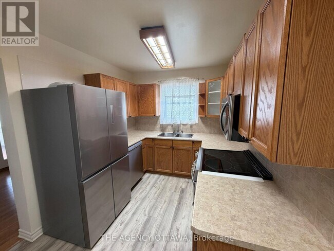 Building Photo - 6351 Saint Louis Dr.