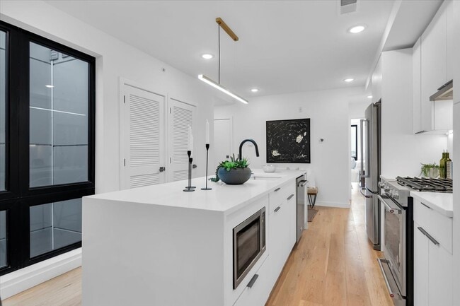 Photo - 1623 Christian St Apartment