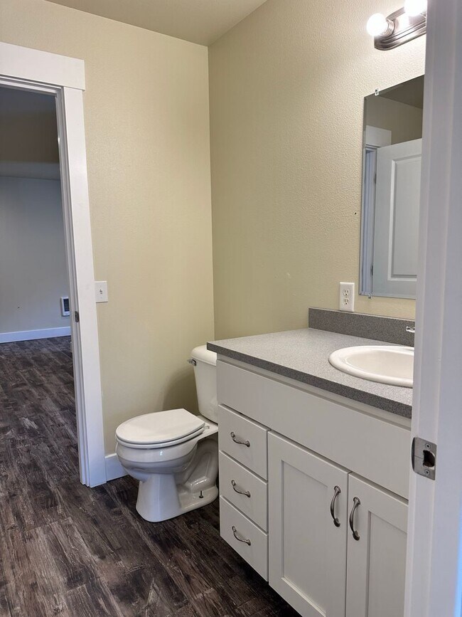 Building Photo - 221/223 Morton Street