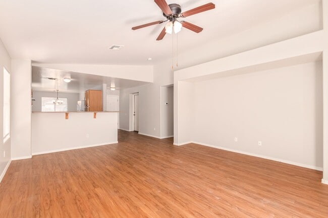 Building Photo - 4 Bedroom 2 Bathroom with Solar Panels